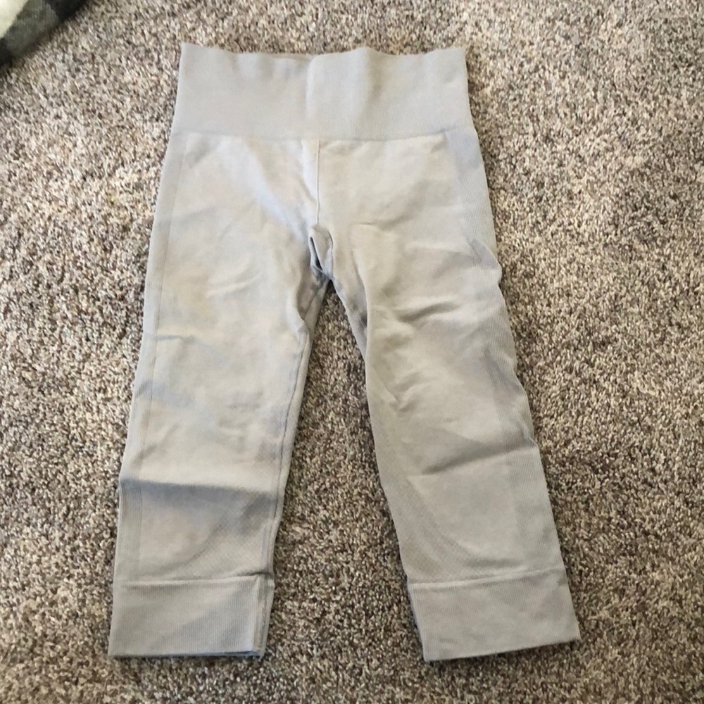 Lulu lemon crop leggings